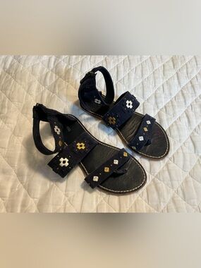 Soludos Embroidered Banded Flat Sandal, navy suede size 8.5